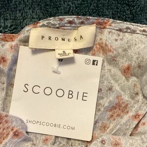 Promesa Gray and Pink Floral Blouse